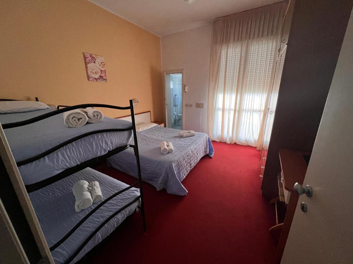 Villa Silvie Rose Cesenatico Exterior foto