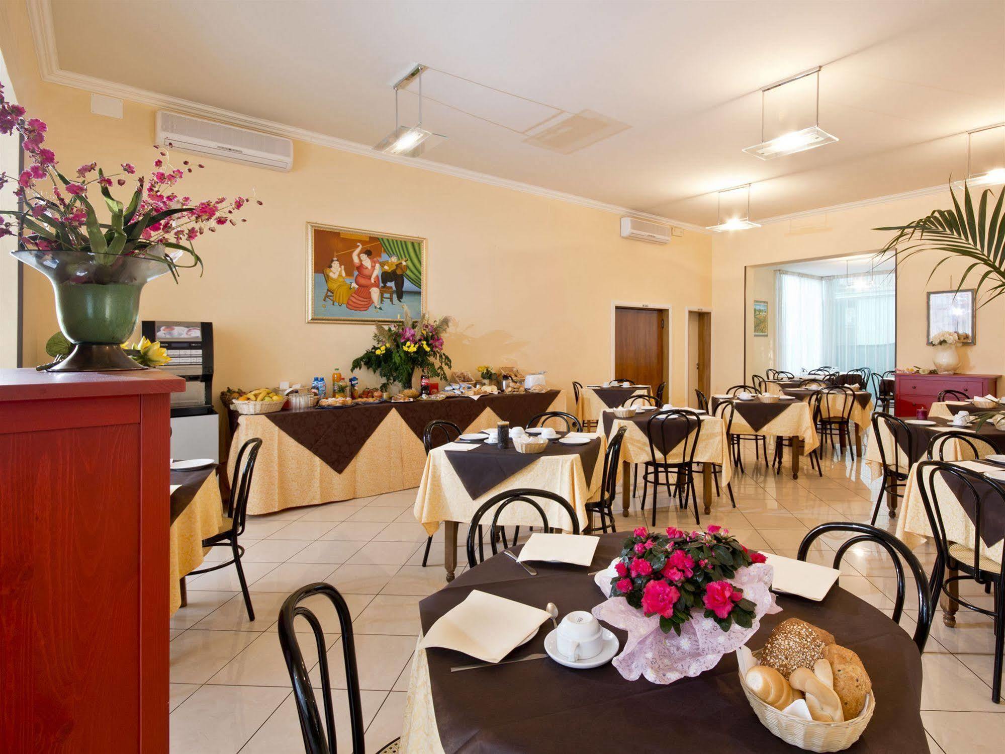 Villa Silvie Rose Cesenatico Exterior foto