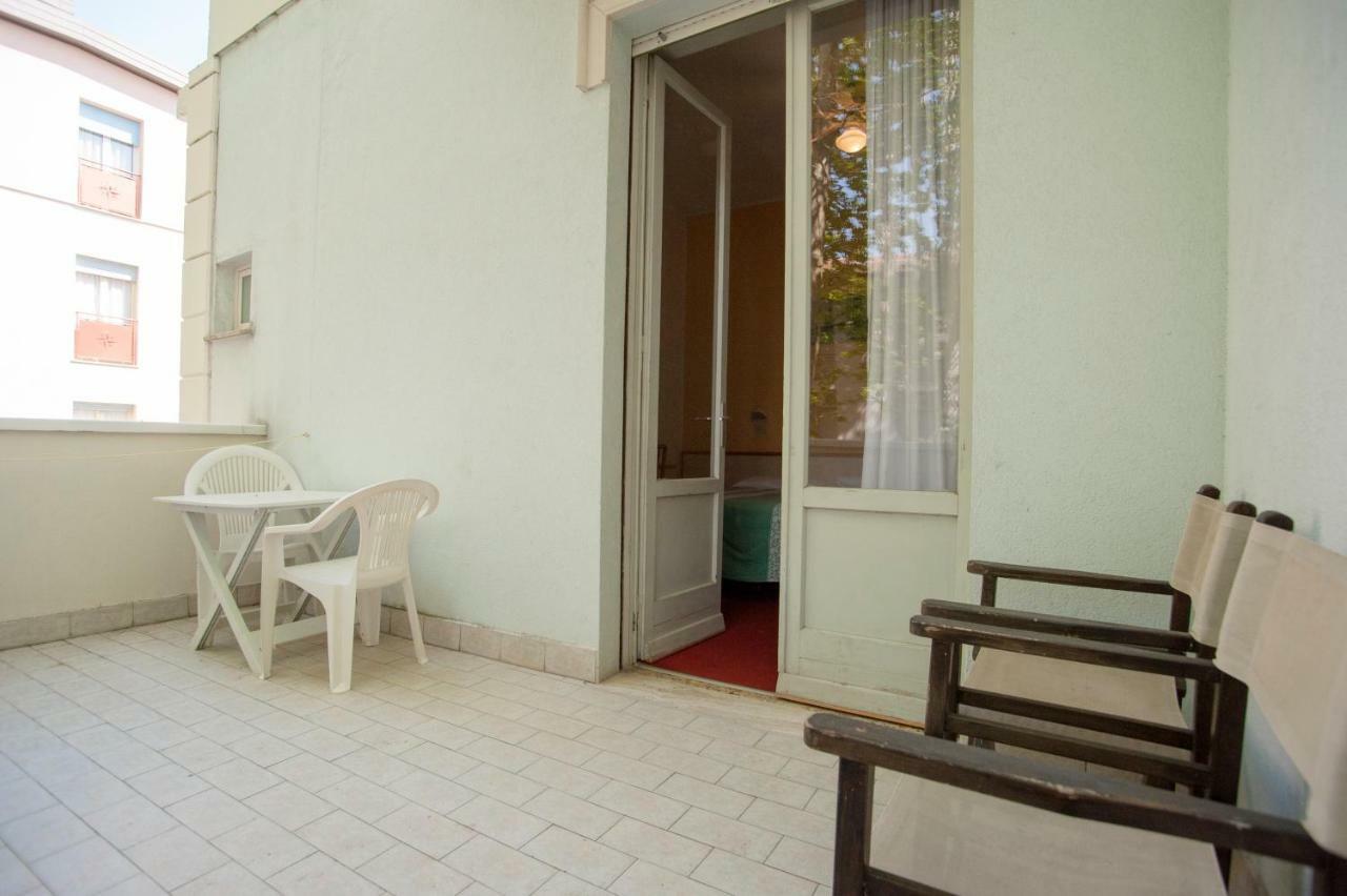 Villa Silvie Rose Cesenatico Exterior foto
