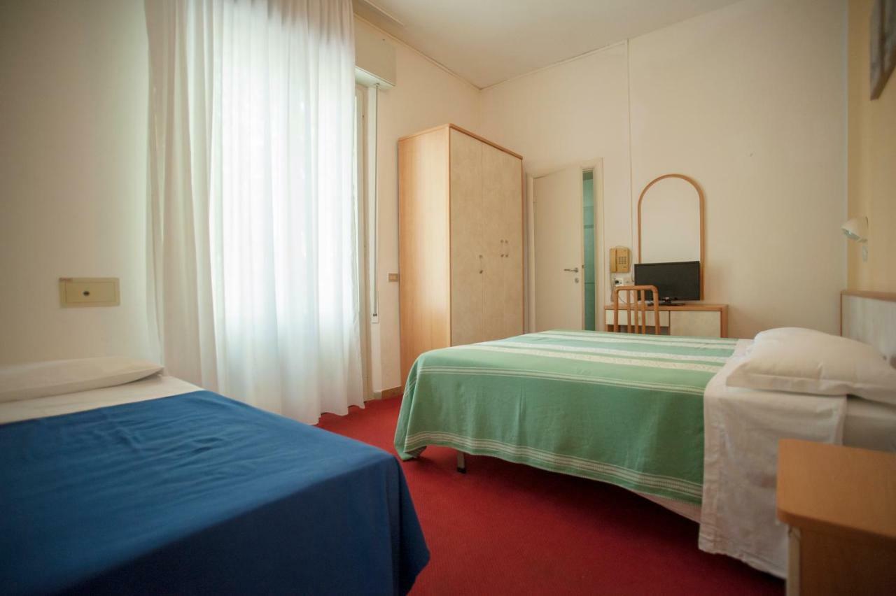 Villa Silvie Rose Cesenatico Exterior foto